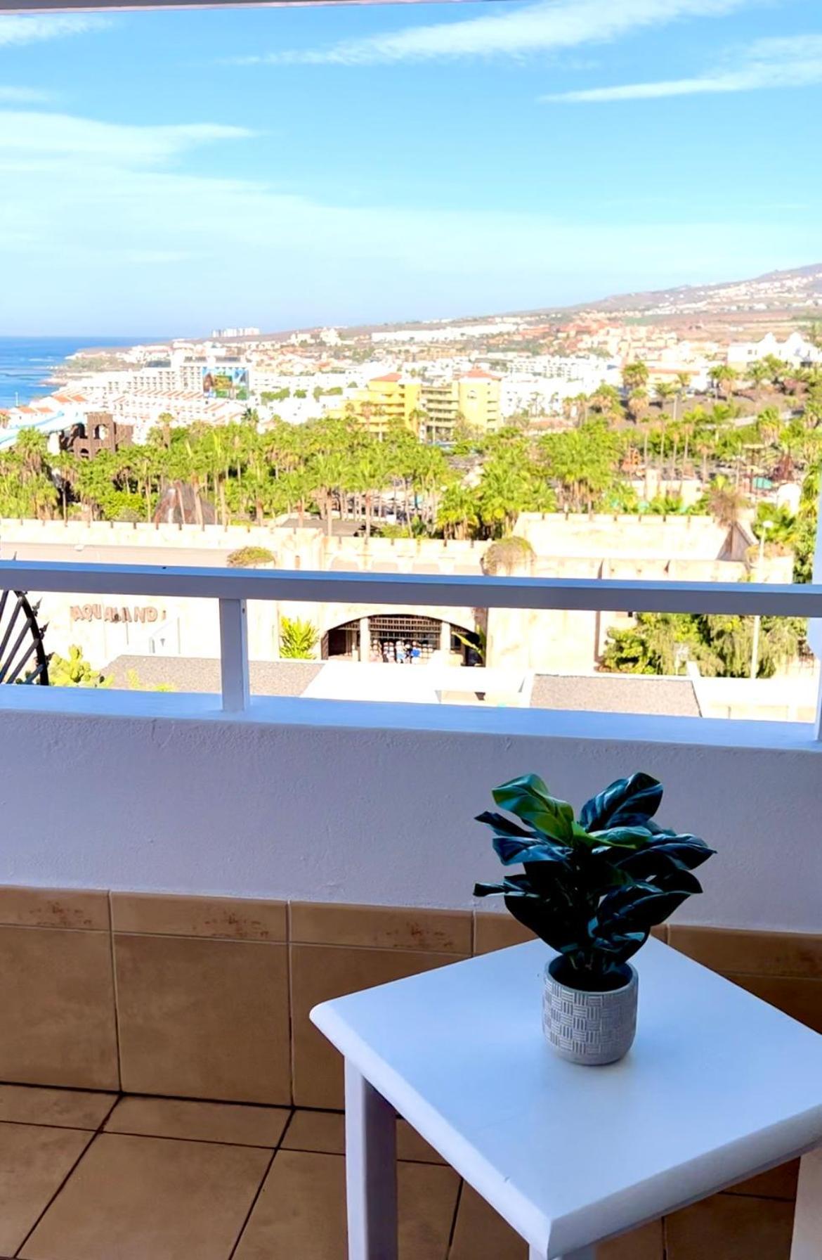 Lovely Sunny Apartment Costa Adeje  Extérieur photo
